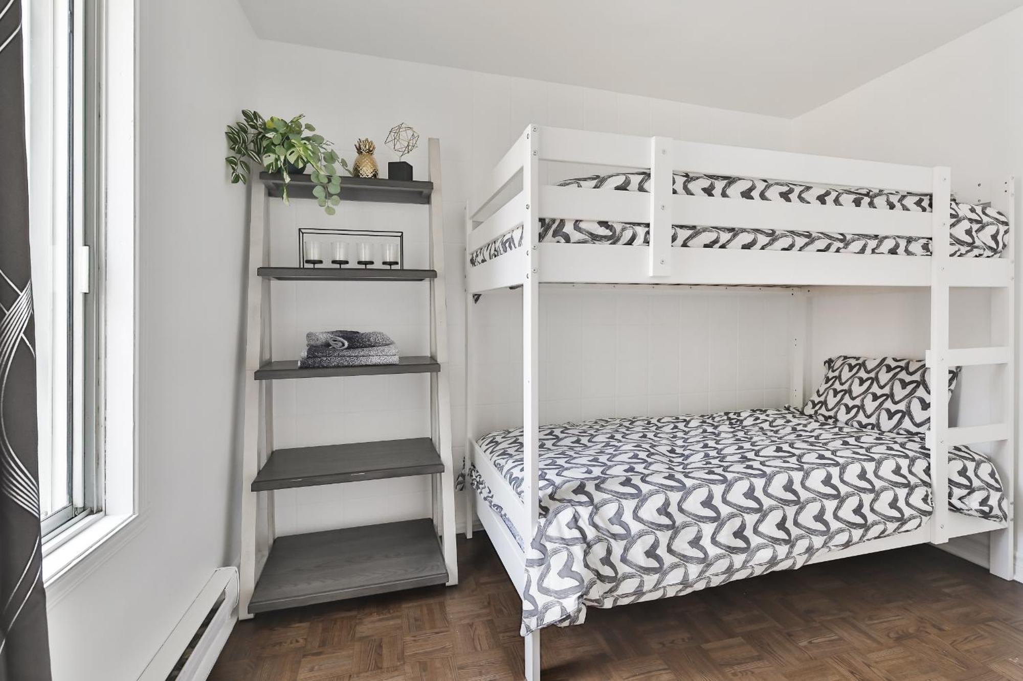 Free Parking And Location Apartamento Montreal