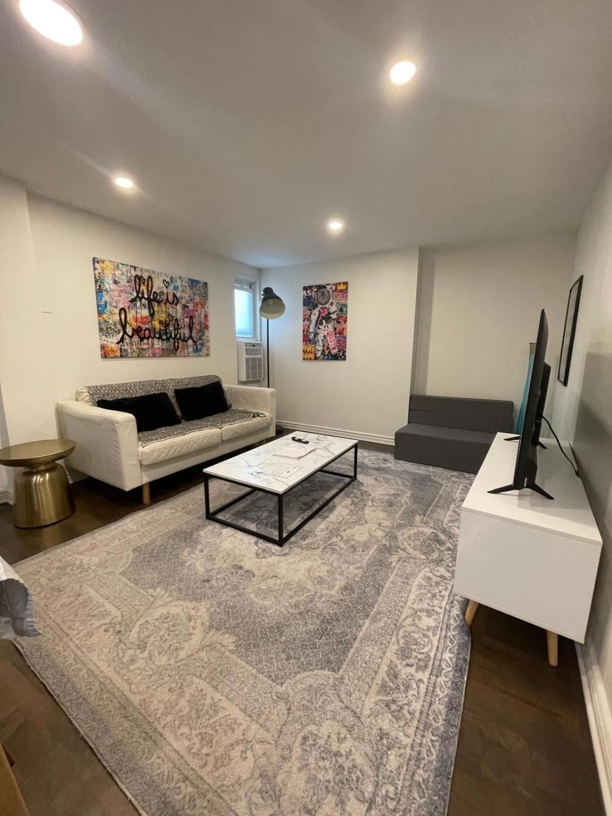 Free Parking - Full - 5 Min Walk To Metro - Location * Montréal
