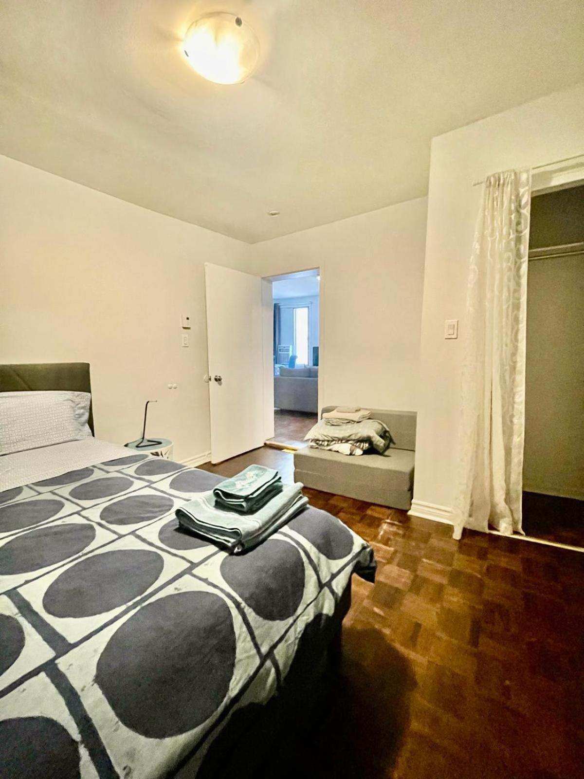 Free Parking - Full - 5 Min Walk To Metro - Location Appartement *