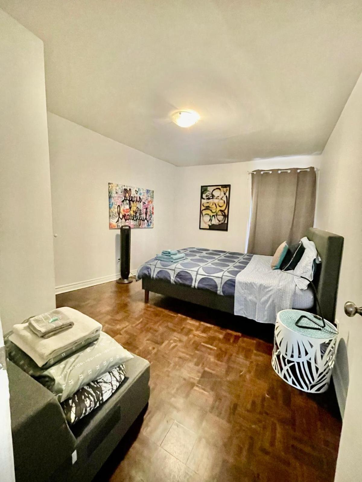 Free Parking - Full - 5 Min Walk To Metro - Location * Montréal